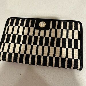 Spartina Daufuskie Island women's snap wallet black and white linen